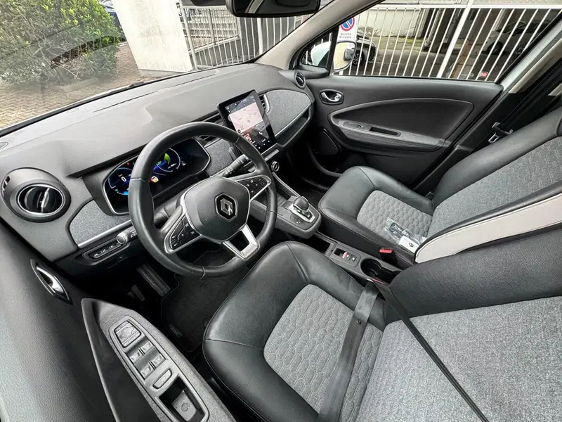 Renault Zoe usata a Pavia (5)