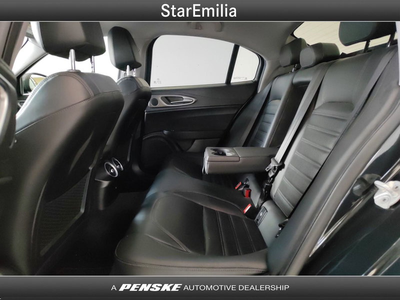 Alfa Romeo Giulia usata a Ferrara (11)