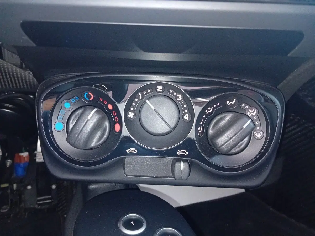 Alfa Romeo 4C Spider usata a Pordenone (13)