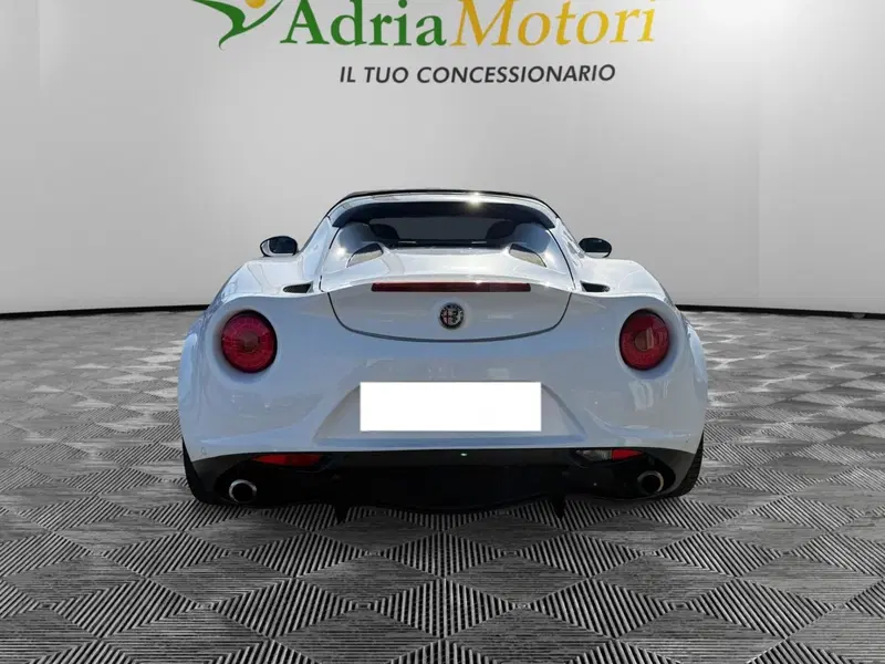 Alfa Romeo 4C Spider usata a Pordenone (4)