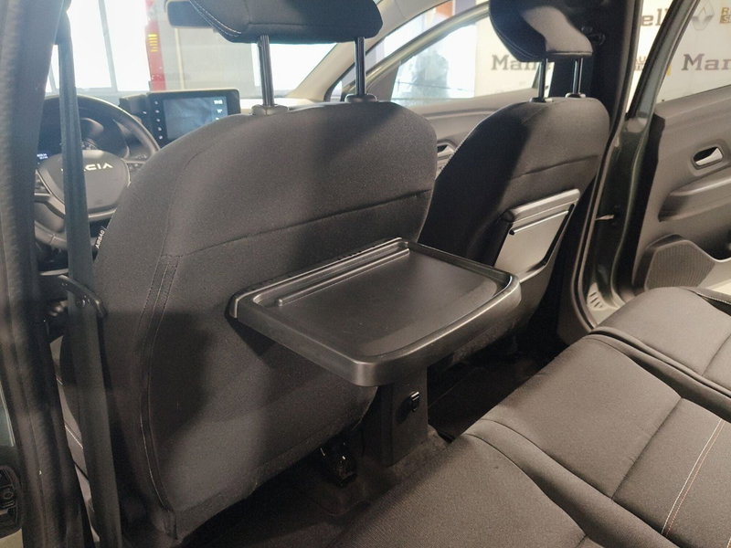 Dacia Jogger usata a Brescia (16)