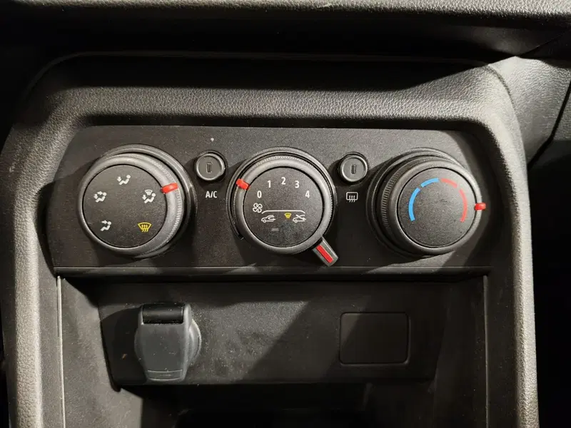 Dacia Sandero usata a Brescia (16)