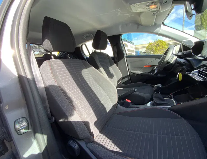 Peugeot 208 usata a Perugia (18)