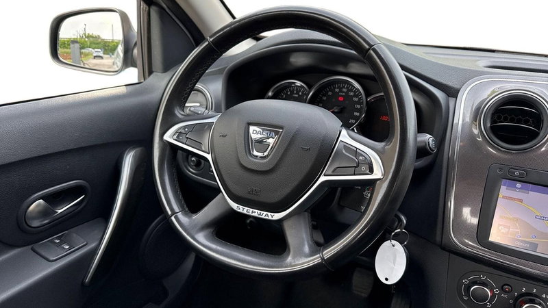Dacia Sandero usata a Treviso (11)