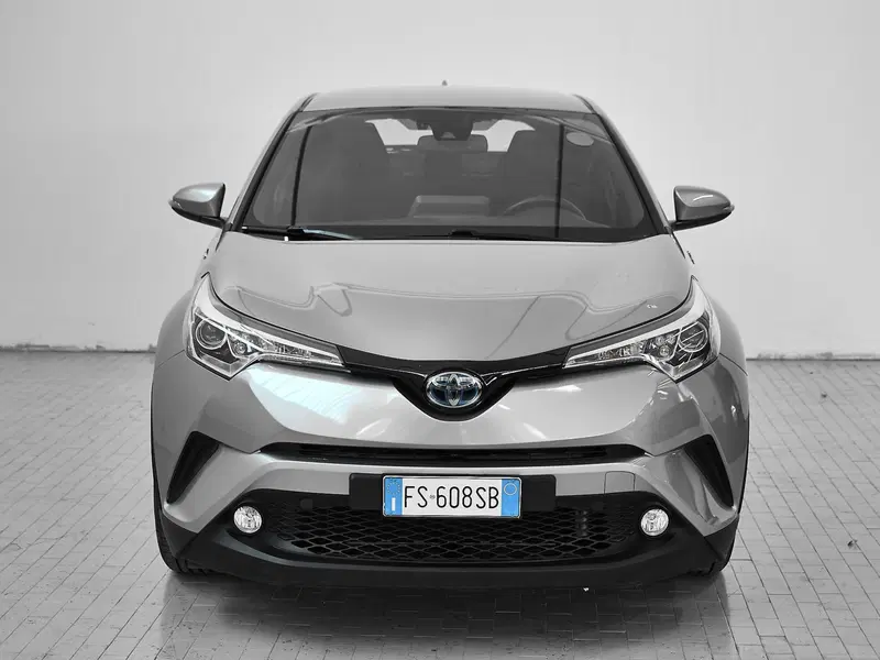Toyota Toyota C-HR usata a Prato (6)