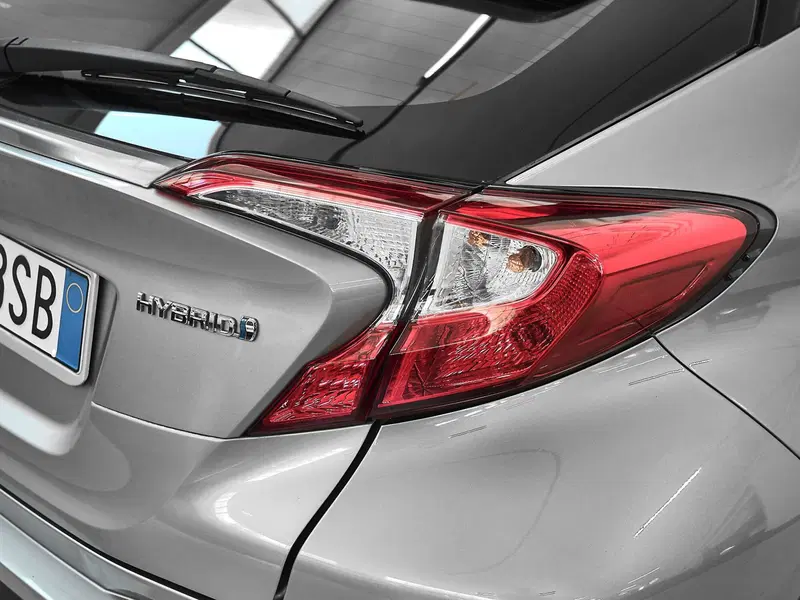 Toyota Toyota C-HR usata a Prato (9)