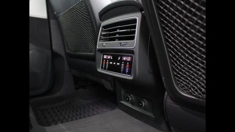 Audi Q7 usata a Palermo (15)