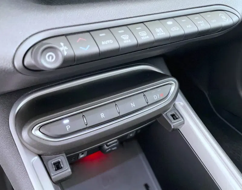 Jeep Avenger nuova a Perugia (15)