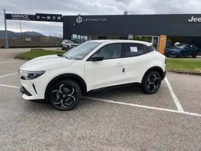 Alfa Romeo Junior 1.2 ibrida Q4 Sprint 145cv edct6 nuova a Benevento