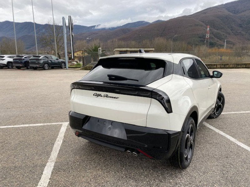 Alfa Romeo Junior nuova a Benevento (12)