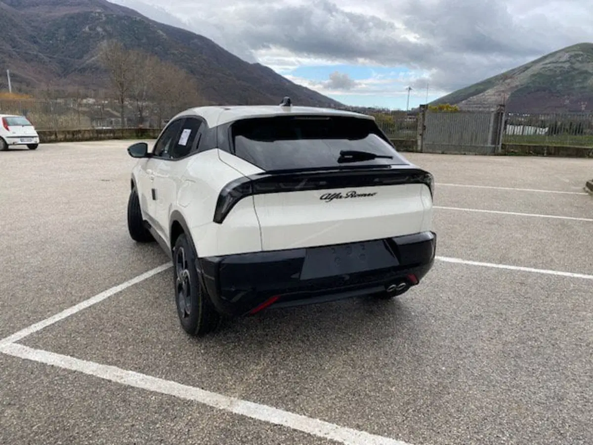 Alfa Romeo Junior nuova a Benevento (14)
