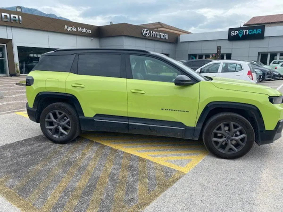 Jeep Compass usata a Benevento (11)