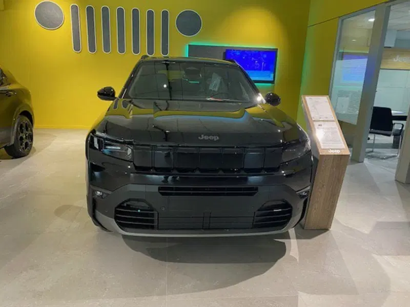 Jeep Compass nuova a Benevento (3)