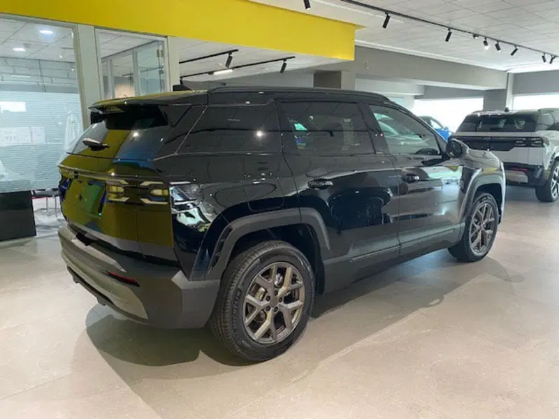 Jeep Compass nuova a Benevento (5)