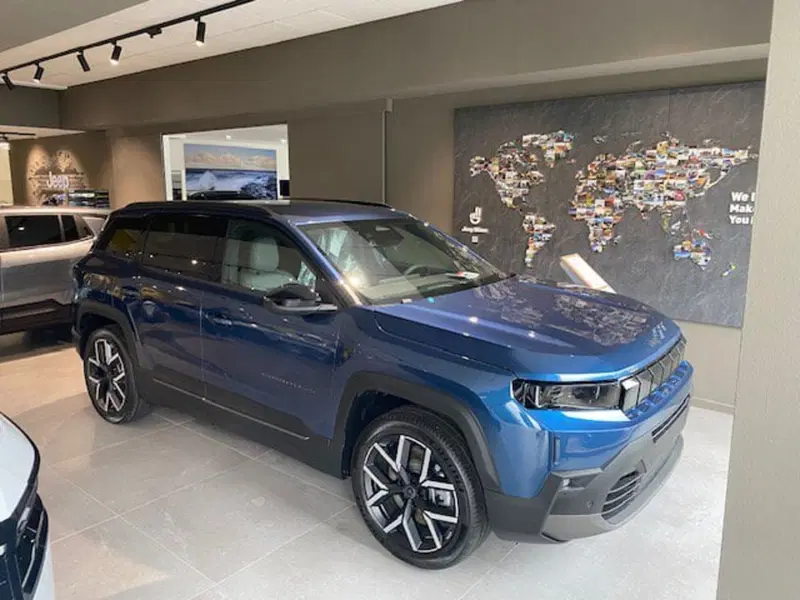 Jeep Compass nuova a Benevento (10)