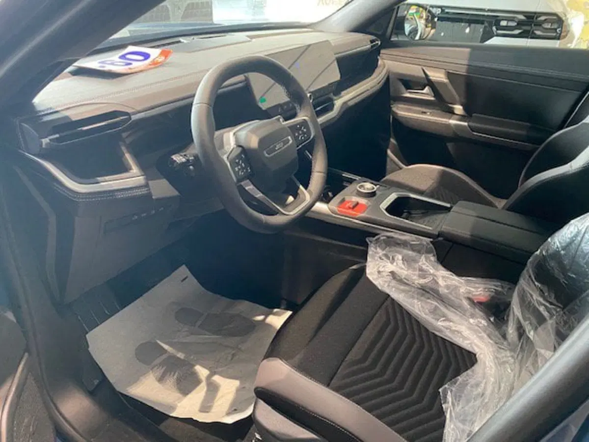 Jeep Compass nuova a Benevento (15)