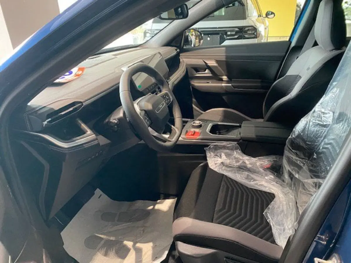 Jeep Compass nuova a Benevento (16)