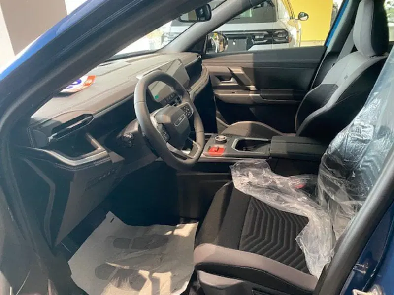 Jeep Compass nuova a Benevento (16)