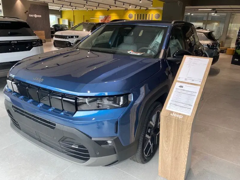 Jeep Compass nuova a Benevento (5)