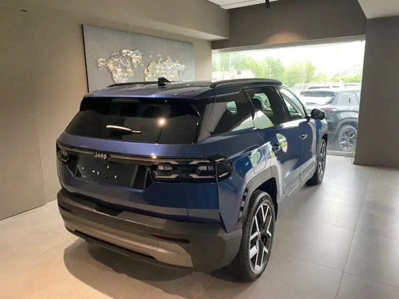 Jeep Compass nuova a Benevento (8)