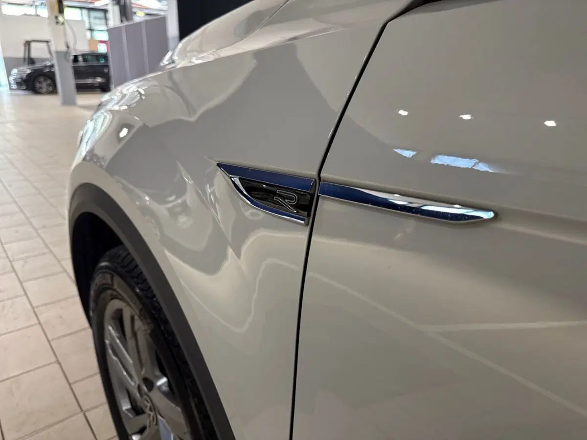Volkswagen T-Roc usata a Prato (17)