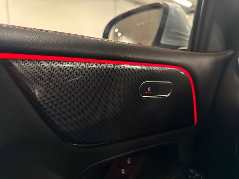 Mercedes-Benz GLB usata a Prato (20)