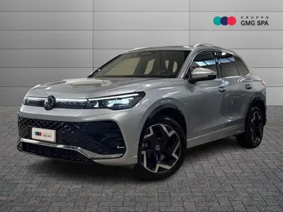 Volkswagen Tiguan 2.0 tdi R-Line 150cv dsg del 2024 usata a Vinci