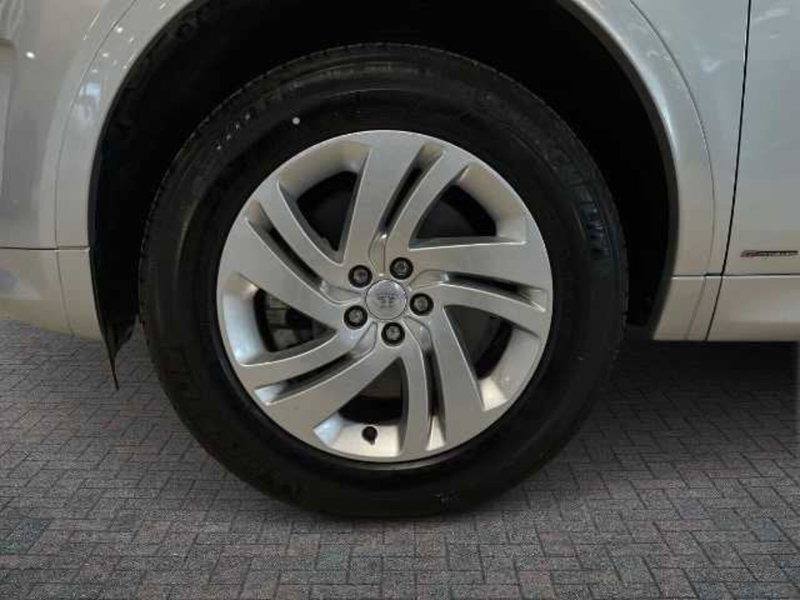 Land Rover Discovery Sport usata a Pistoia (6)