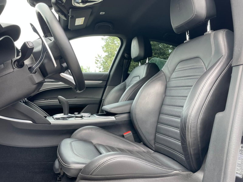 Alfa Romeo Stelvio usata a Ancona (10)