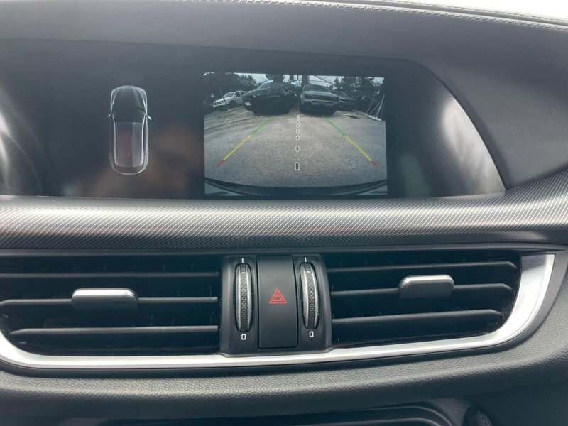Alfa Romeo Stelvio usata a Ancona (15)