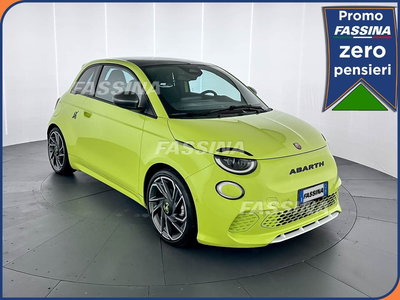Abarth 500e Cabrio 42 kWh Turismo del 2024 usata a Milano