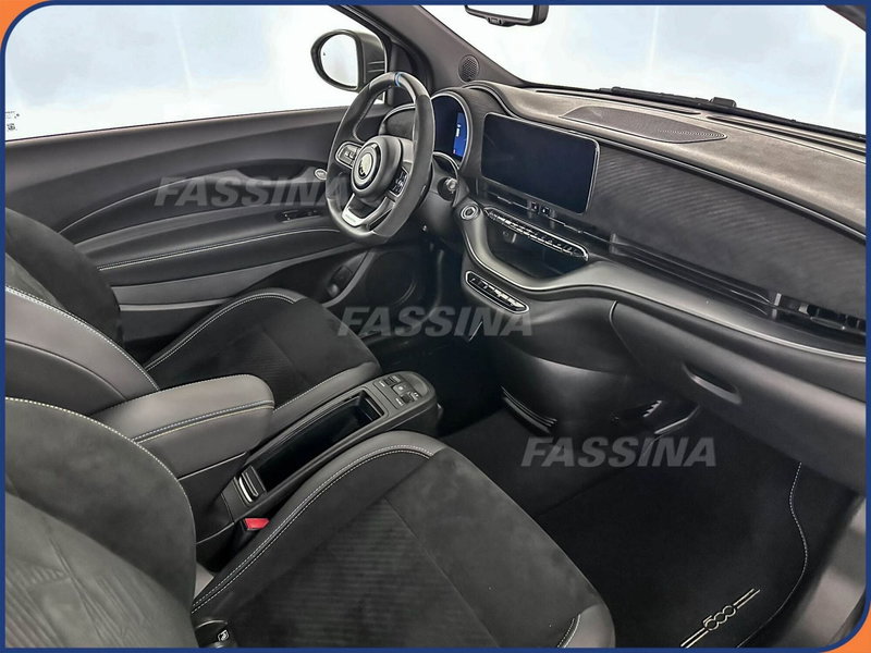 Abarth 500e Cabrio usata a Milano (12)