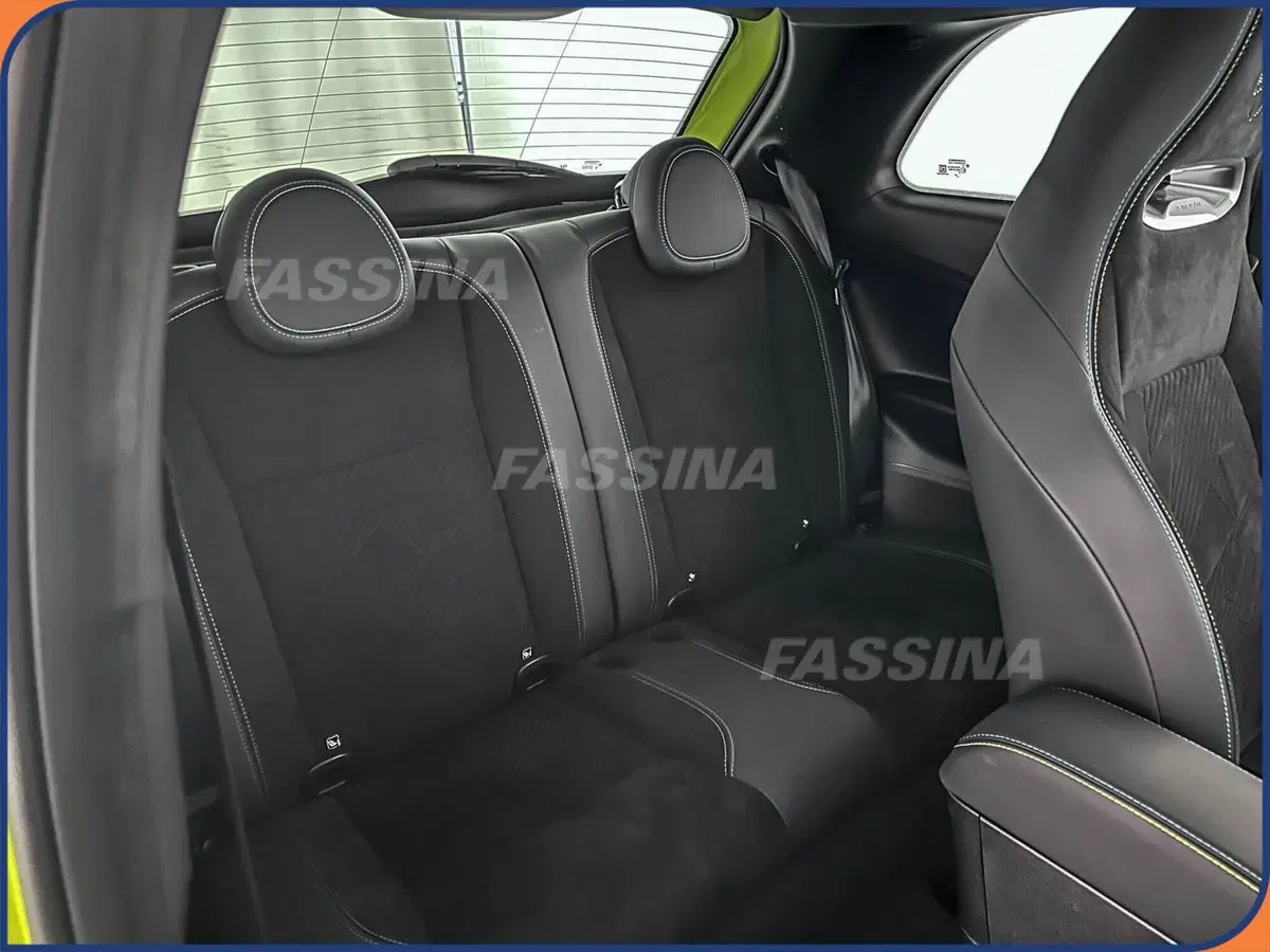 Abarth 500e Cabrio usata a Milano (14)