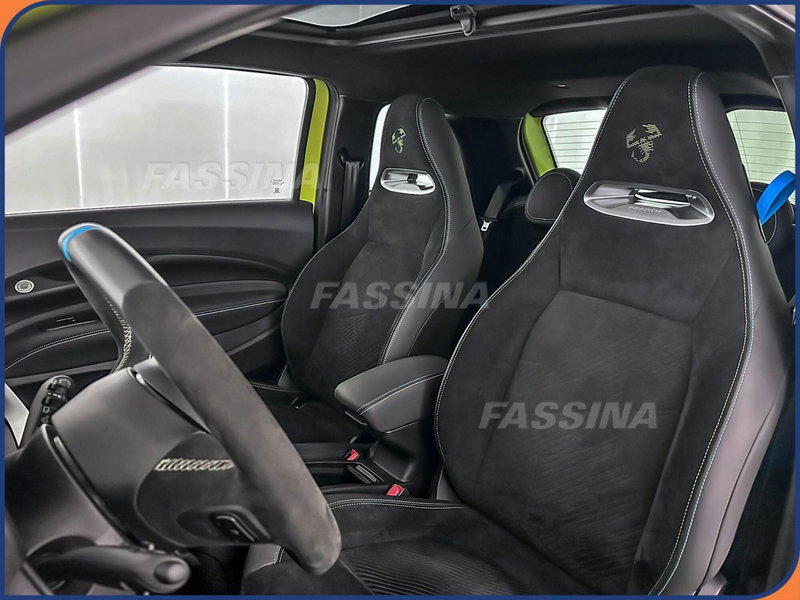 Abarth 500e Cabrio usata a Milano (8)