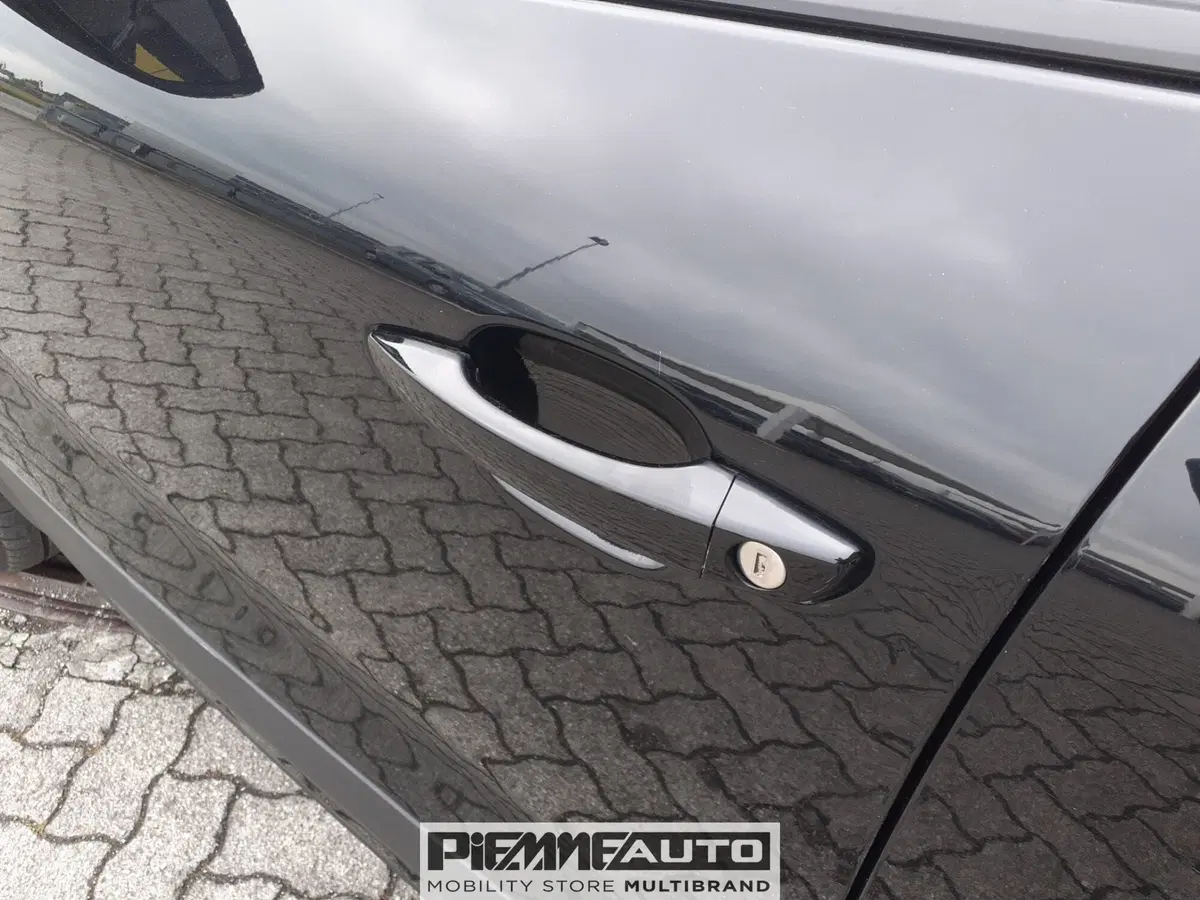 Opel Mokka usata a Piacenza (17)