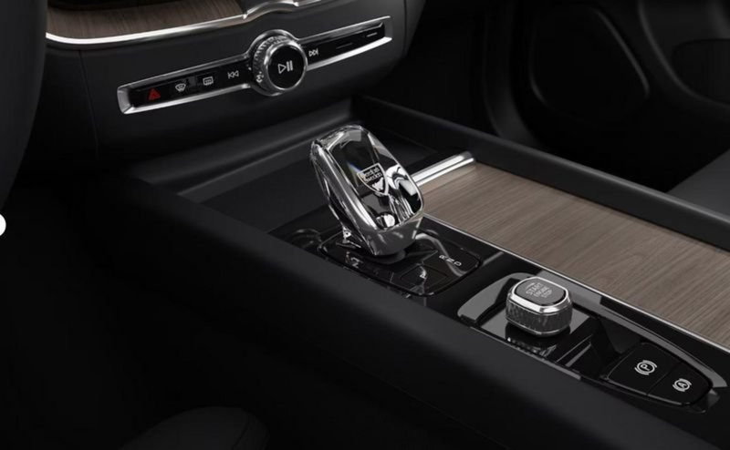 Volvo XC60 nuova a Milano (12)