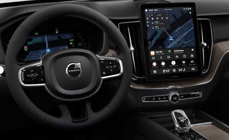 Volvo XC60 nuova a Milano (13)