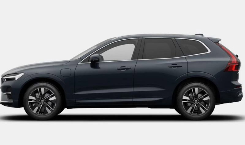 Volvo XC60 nuova a Milano (3)