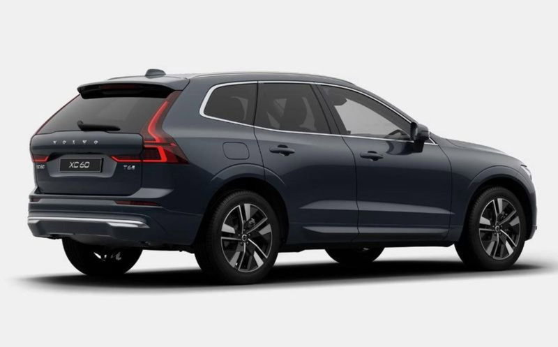 Volvo XC60 nuova a Milano (5)