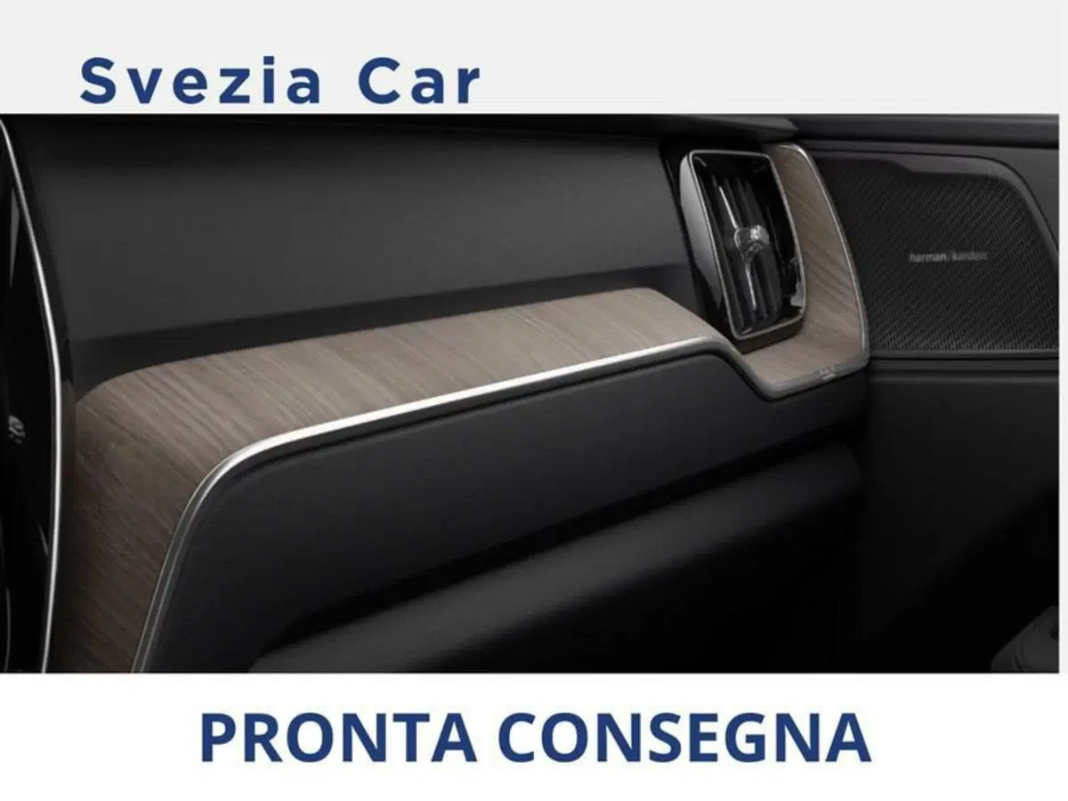 Volvo XC60 nuova a Milano (10)