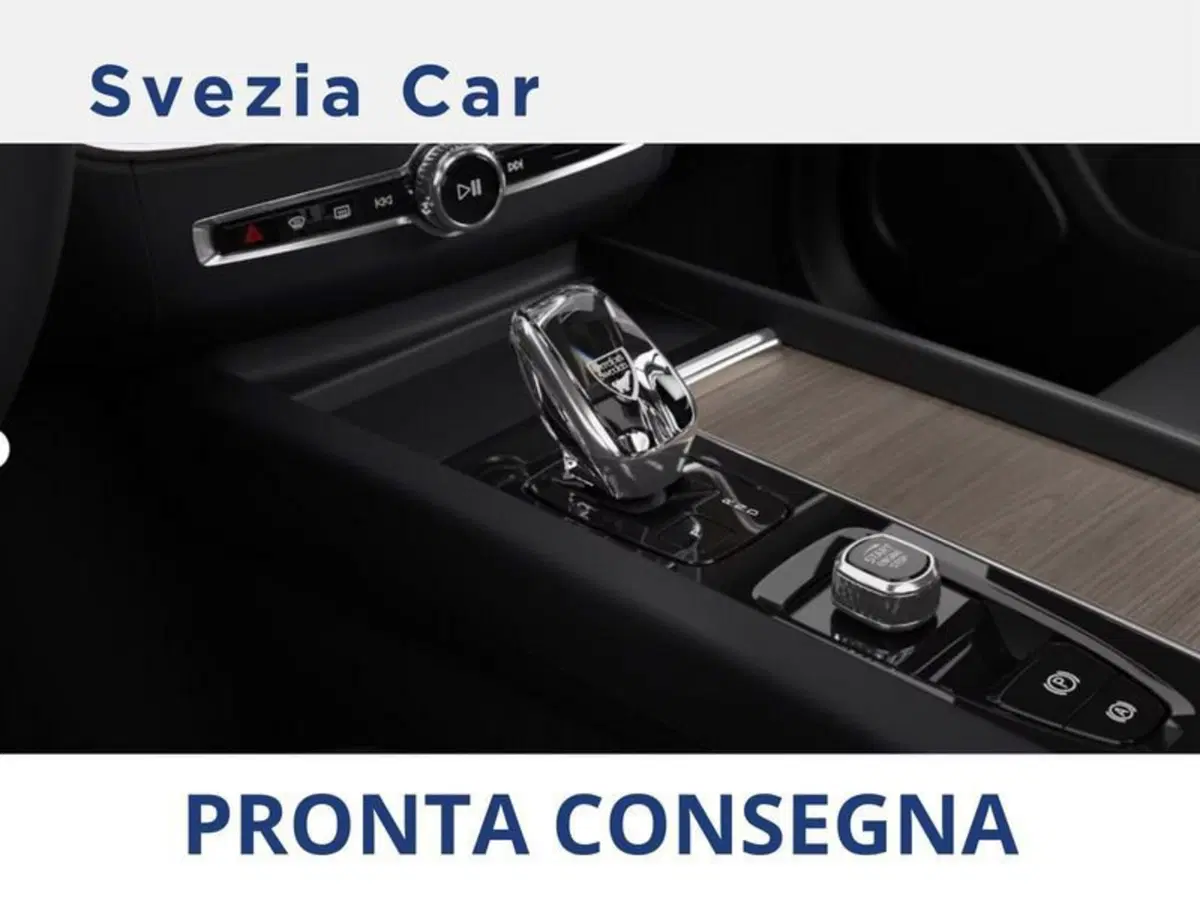 Volvo XC60 nuova a Milano (13)