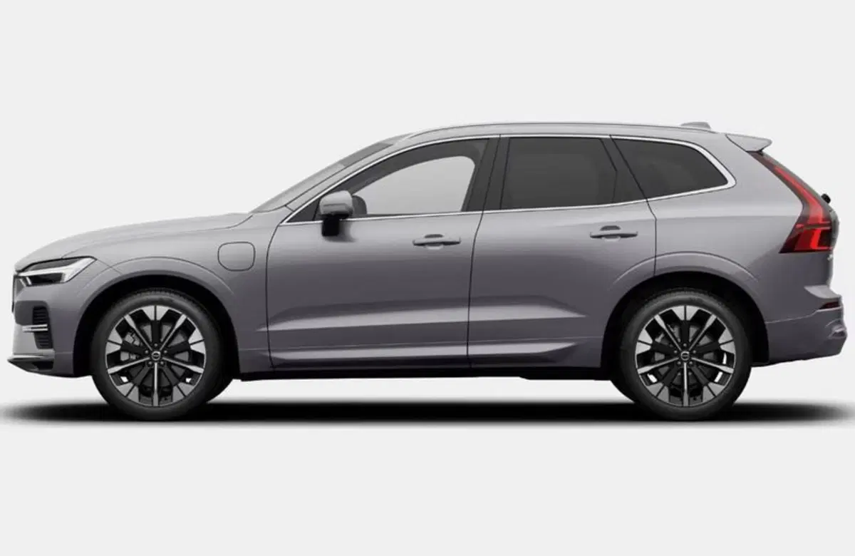 Volvo XC60 nuova a Milano (2)