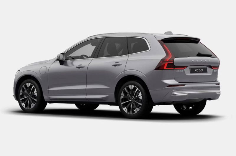 Volvo XC60 nuova a Milano (3)