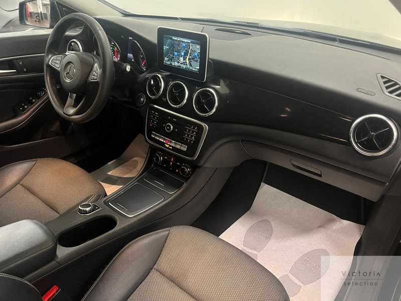 Mercedes-Benz CLA Shooting Brake usata a Brescia (13)