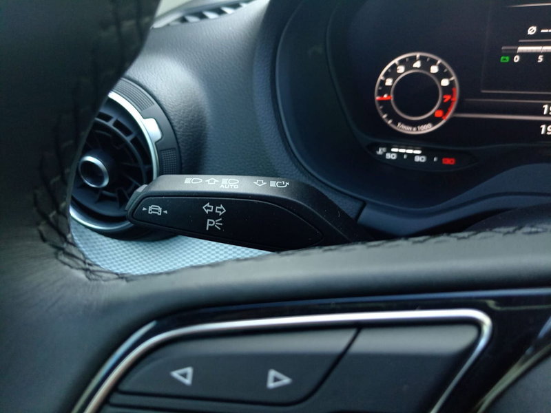 Audi Q2 usata a Bari (19)