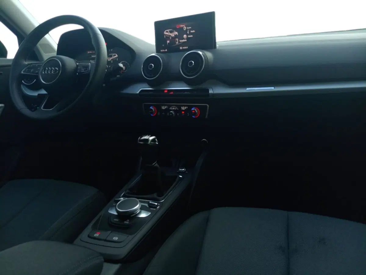 Audi Q2 usata a Bari (4)