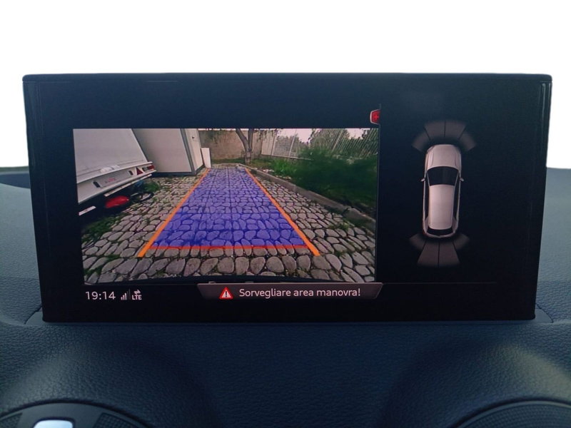 Audi Q2 usata a Bari (9)