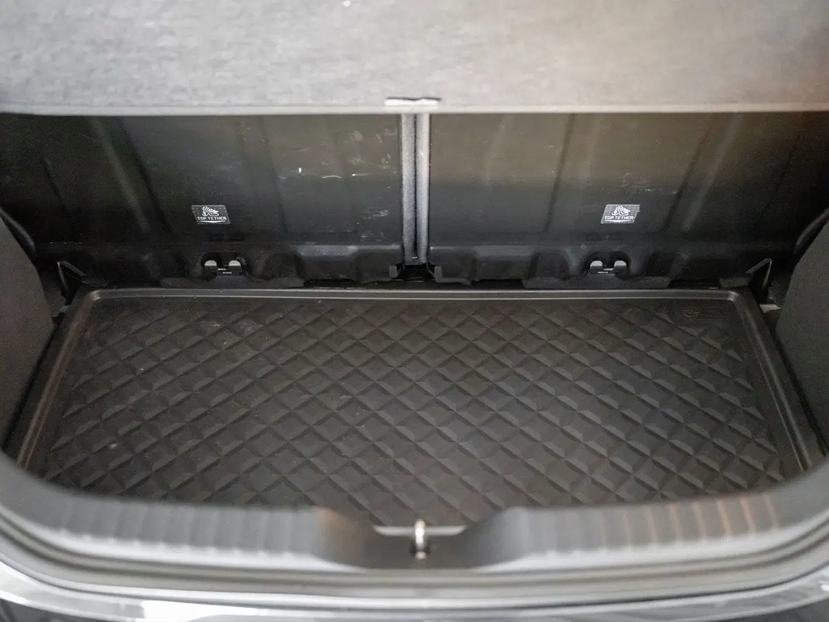 Toyota Aygo X usata a Barletta-Andria-Trani (11)