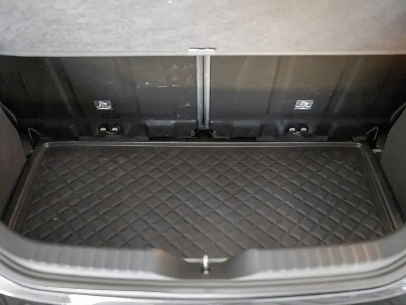 Toyota Aygo X usata a Barletta-Andria-Trani (11)