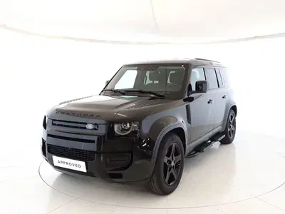 Land Rover Defender 110 3.0d i6 mhev SE awd 200cv auto 6p.ti del 2024 usata a Monza